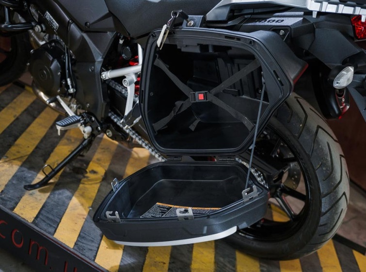 Мотоцикл Suzuki V-Strom DL1000 Traction ABS с пробегом 16018 км