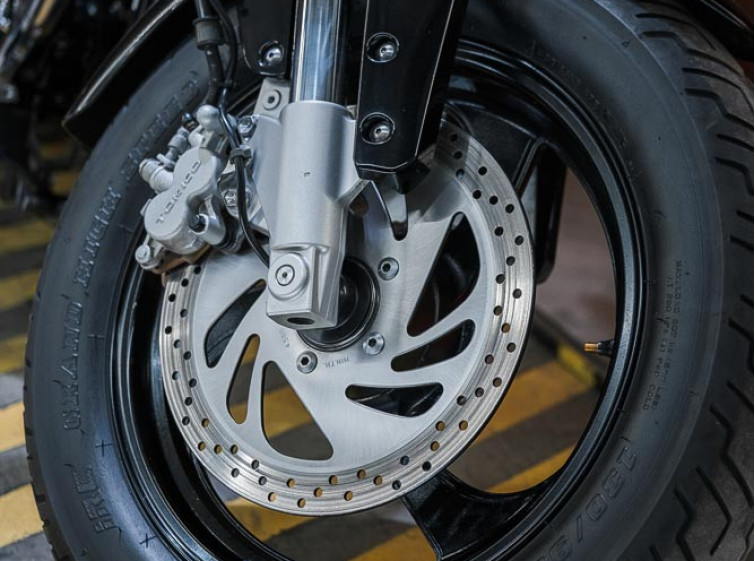 Мотоцикл Suzuki Boulevard 400 з пробігом 17328 км