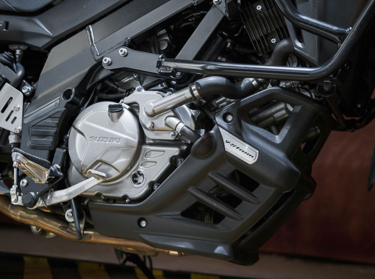 Мотоцикл Suzuki V-Strom DL650 Traction ABS с пробегом 12696 км