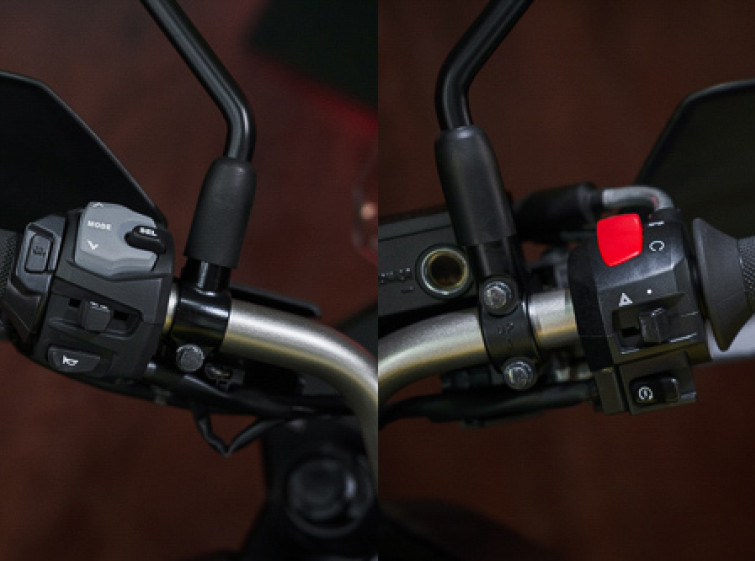 Мотоцикл Suzuki V-Strom DL650 Traction ABS с пробегом 12696 км