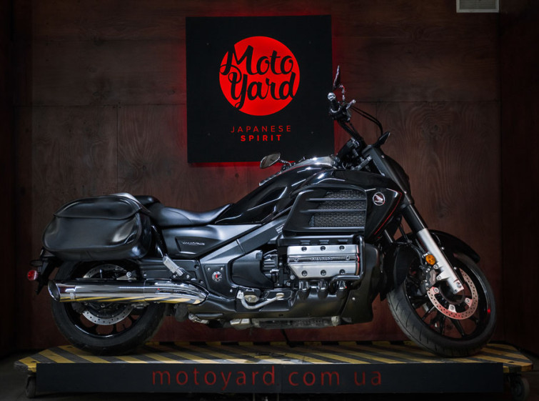 Мотоцикл Honda GL1800 Valkyrie ABS с пробегом 7459 миль