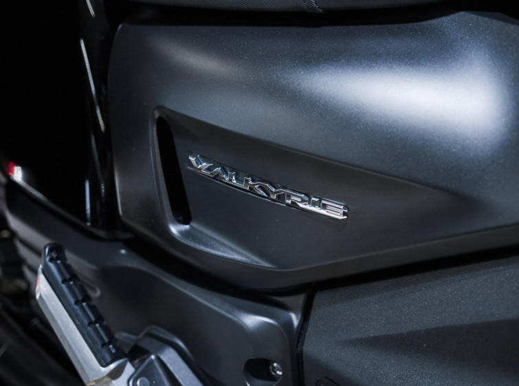 Мотоцикл Honda GL1800 Valkyrie ABS с пробегом 7459 миль