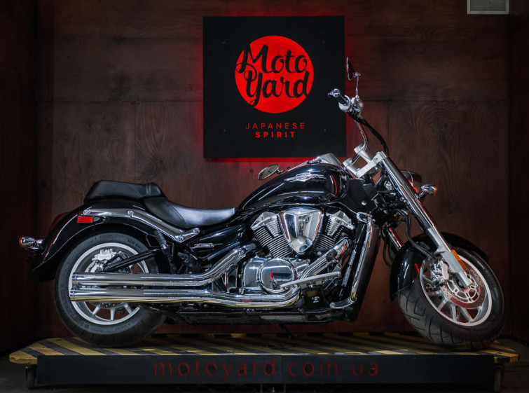 Мотоцикл Suzuki Boulevard C109R з пробігом 10333 миль