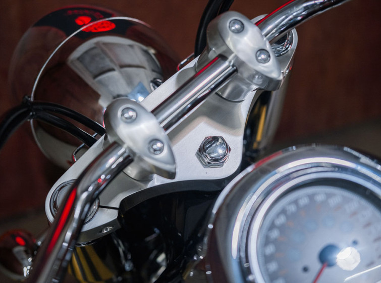 Мотоцикл Suzuki Boulevard C109R з пробігом 10333 миль