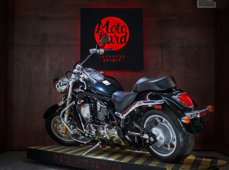 Мотоцикл Suzuki Boulevard C109R з пробігом 10333 миль