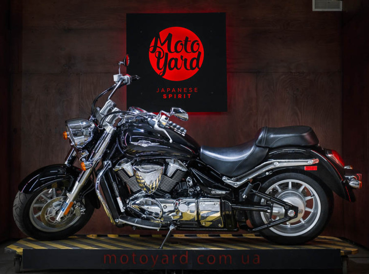 Мотоцикл Suzuki Boulevard C109R з пробігом 10333 миль