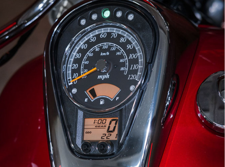 Мотоцикл Suzuki Intruder 800 (Boulevard С50) Новый с пробегом 221 миль