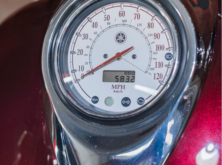 Мотоцикл Yamaha Drag Star 1100 с пробегом 5832 миль