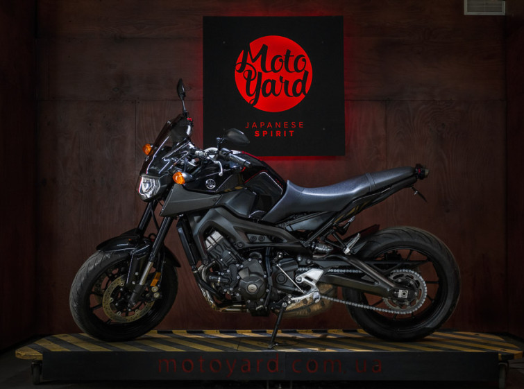 Мотоцикл Yamaha MT-09 с пробегом 10839 км