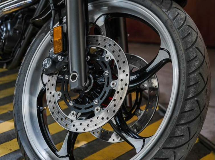 Мотоцикл Yamaha XV1900 Raider з пробігом 1970 миль