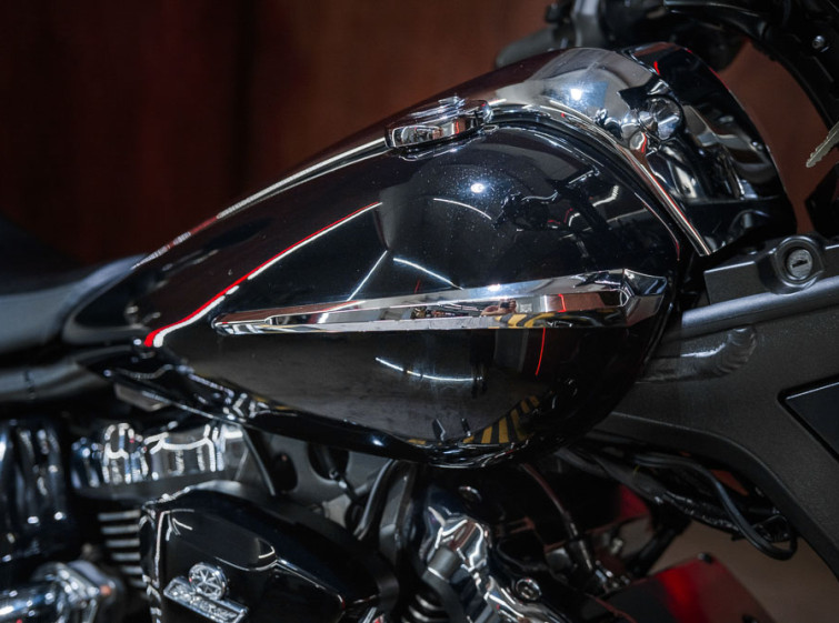 Мотоцикл Yamaha XV1900 Raider з пробігом 1970 миль