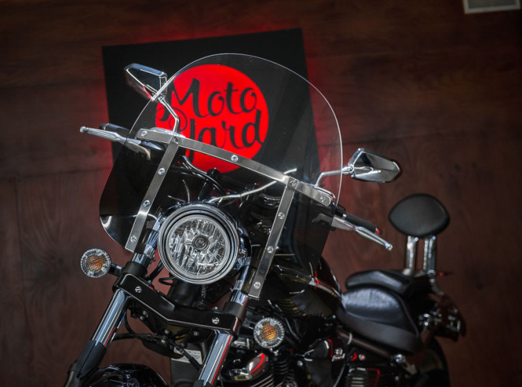 Мотоцикл Yamaha XV1900 Raider з пробігом 1970 миль