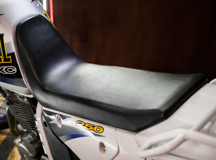 Мотоцикл Suzuki DJEBEL 250 XC з пробігом 16404 км