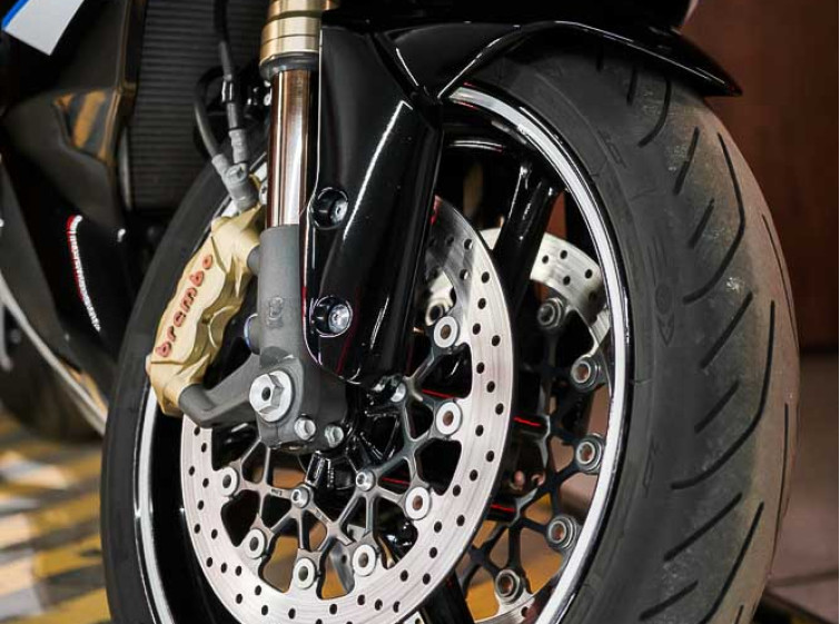 Мотоцикл Suzuki GSX-R1000 Состояние нового с пробегом 23375 км