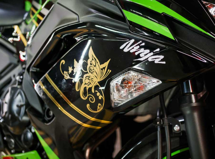 Мотоцикл Kawasaki Ninja 650 KRT ABS Состояние нового с пробегом 18965 км