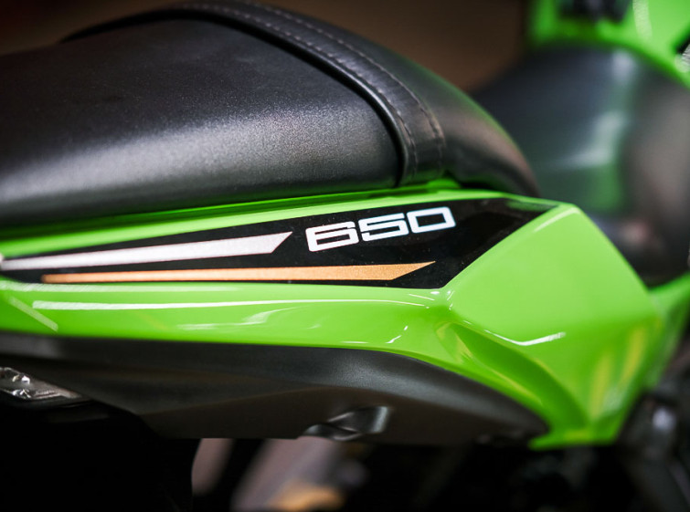 Мотоцикл Kawasaki Ninja 650 KRT ABS Состояние нового с пробегом 18965 км