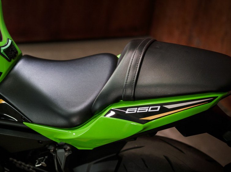 Мотоцикл Kawasaki Ninja 650 KRT ABS Состояние нового с пробегом 18965 км