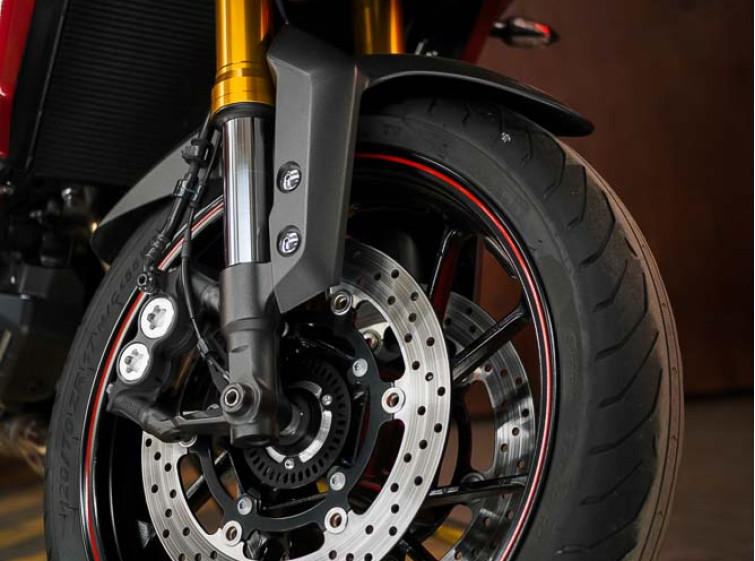 Мотоцикл Yamaha Tracer 900 GT Максимальная комплектация Состояние нового с пробегом 27835 км