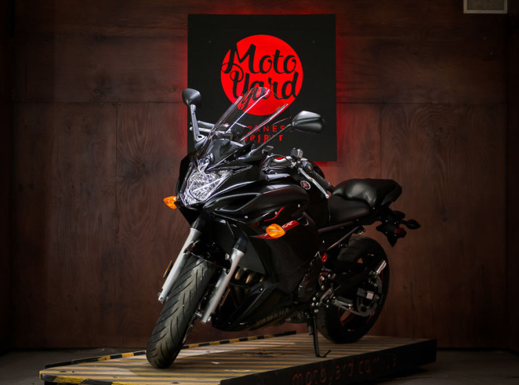 Мотоцикл Yamaha FZ6R Состояние нового с пробегом 11286 км