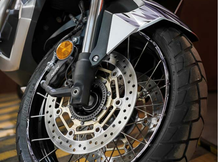 Макси-скутер Honda X-ADV Максимальная комплектация с пробегом 22453 км