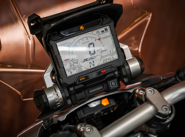 Макси-скутер Honda X-ADV Максимальная комплектация с пробегом 22453 км