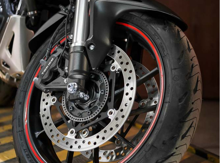 Мотоцикл Honda VFR800X Crossrunner ABS Traction LED Состояние нового с пробегом 9538 км