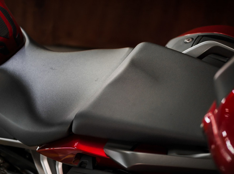 Мотоцикл Honda VFR800X Crossrunner ABS Traction LED Состояние нового с пробегом 9538 км