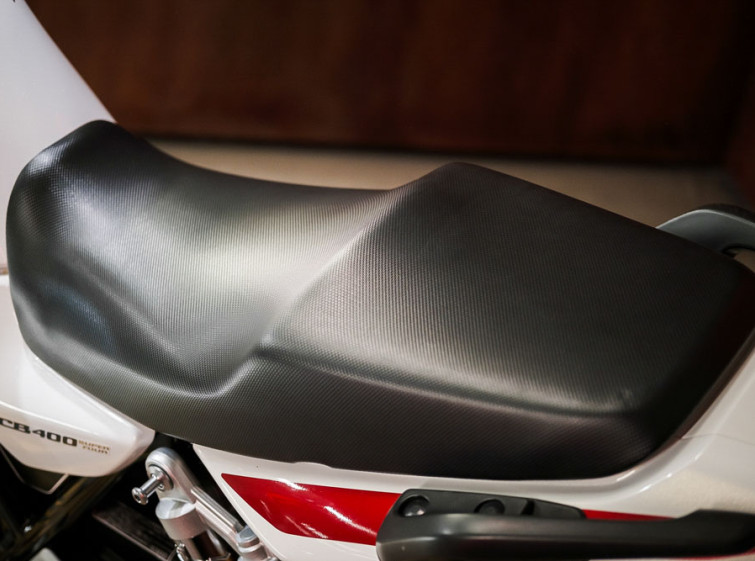 Мотоцикл Honda CB 400 SF ABS Инжектор Состояние нового с пробегом 18591 км