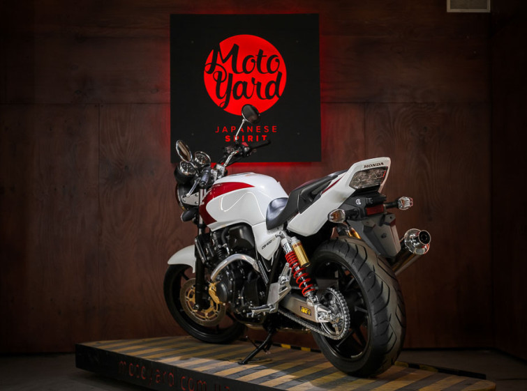 Мотоцикл Honda CB 400 SF ABS Инжектор Состояние нового с пробегом 18591 км