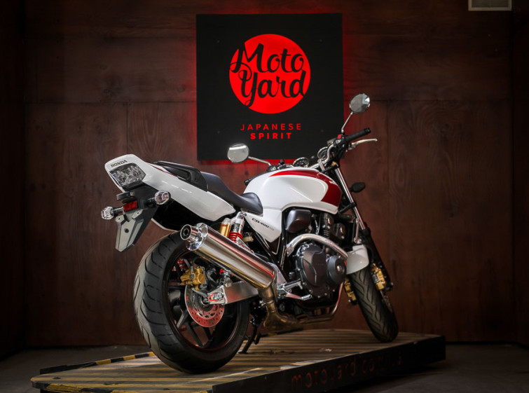 Мотоцикл Honda CB 400 SF ABS Инжектор Состояние нового с пробегом 18591 км