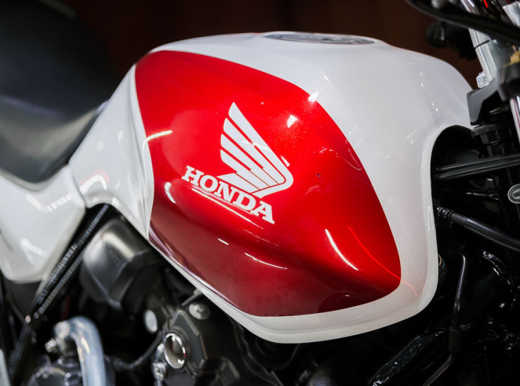 Мотоцикл Honda CB 400 SF ABS Инжектор Состояние нового с пробегом 18591 км