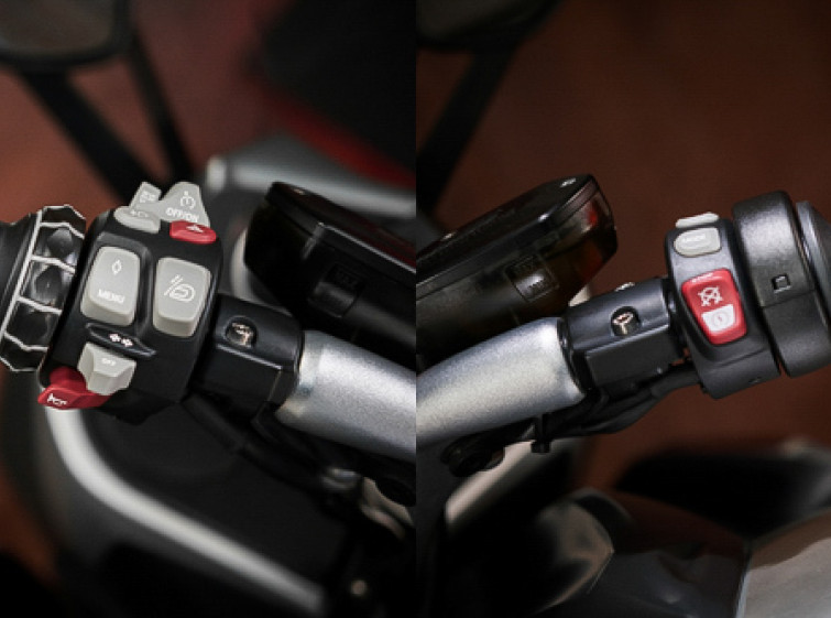 Мотоцикл BMW K1600 GTL Максимальная комплектация с пробегом 35196 км