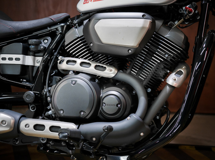 Мотоцикл Yamaha Bolt R-SPEC ABS Состояние нового с пробегом 9515 км