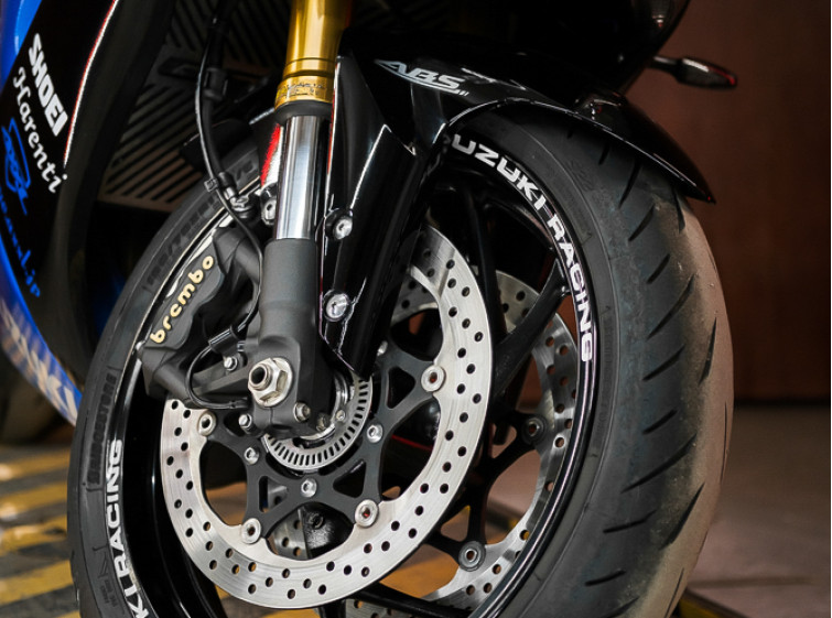 Мотоцикл Suzuki GSX-S1000F Максимальная комплектация с пробегом 31168 км