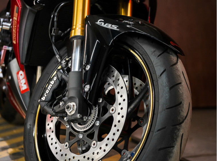 Мотоцикл Suzuki GSX-S1000 Максимальная комплектация с пробегом 31352 км