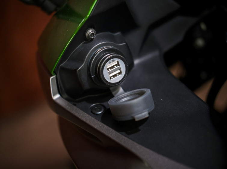 Мотоцикл Kawasaki Ninja 1000 Максимальная комплектация с пробегом 15474 км