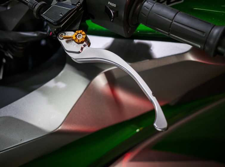 Мотоцикл Kawasaki Ninja 1000 Максимальная комплектация с пробегом 15474 км