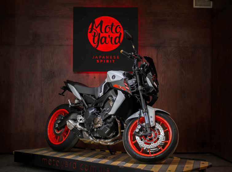 Мотоцикл Yamaha MT-09 Макс. Комплектація стан Нового з пробігом 15937 км