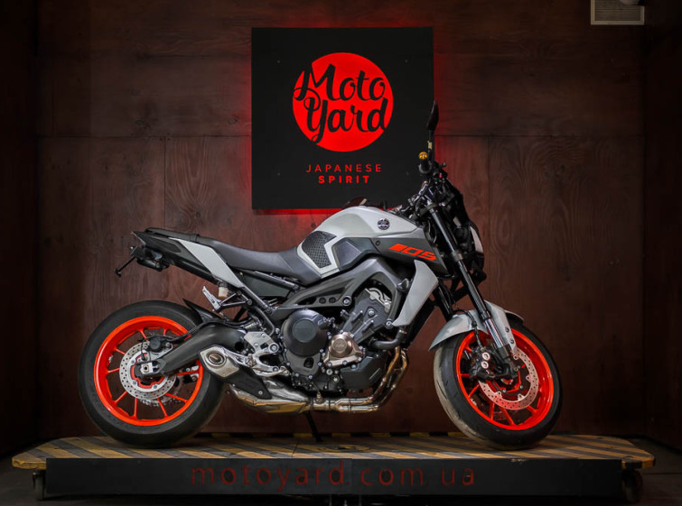Мотоцикл Yamaha MT-09 Макс. Комплектація стан Нового з пробігом 15937 км