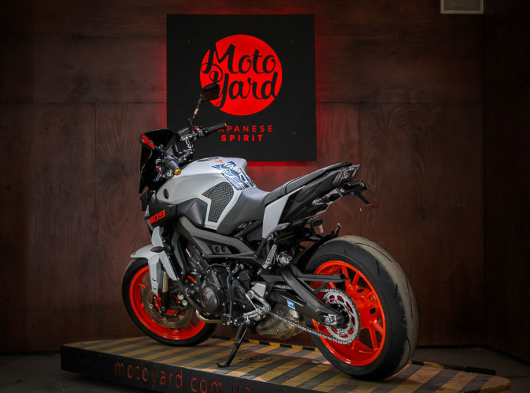 Мотоцикл Yamaha MT-09 Макс. Комплектація стан Нового з пробігом 15937 км