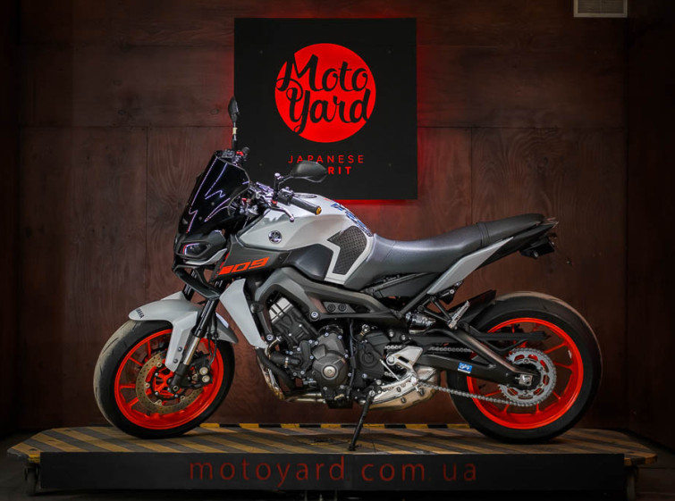 Мотоцикл Yamaha MT-09 Макс. Комплектація стан Нового з пробігом 15937 км
