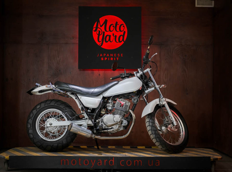 Мотоцикл Suzuki Van Van 200 з пробігом 4521 км