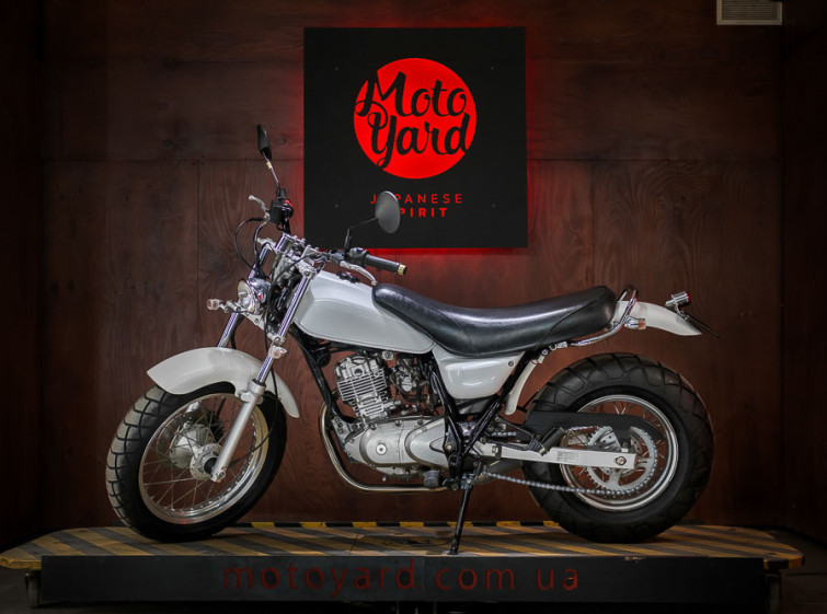 Мотоцикл Suzuki Van Van 200 з пробігом 4521 км