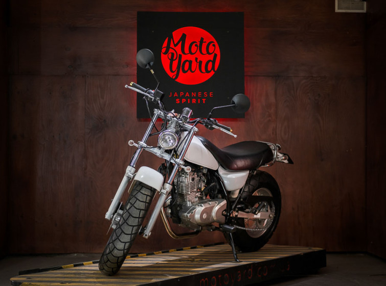 Мотоцикл Suzuki Van Van 200 з пробігом 4521 км