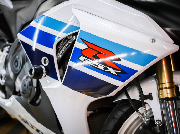 Мотоцикл Suzuki GSX-R1000 1 Million Commemorative Edition 543/1985 с пробегом 11660 км