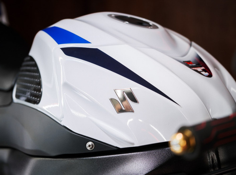 Мотоцикл Suzuki GSX-R1000 1 Million Commemorative Edition 543/1985 с пробегом 11660 км