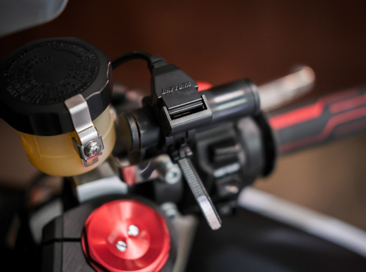 Мотоцикл Suzuki GSX-R1000 1 Million Commemorative Edition 543/1985 с пробегом 11660 км