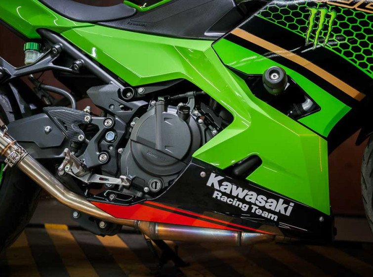 Мотоцикл Kawasaki Ninja 400R ABS з пробігом 7736 км
