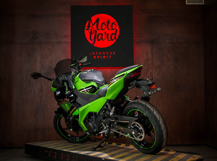 Мотоцикл Kawasaki Ninja 400R ABS з пробігом 7736 км