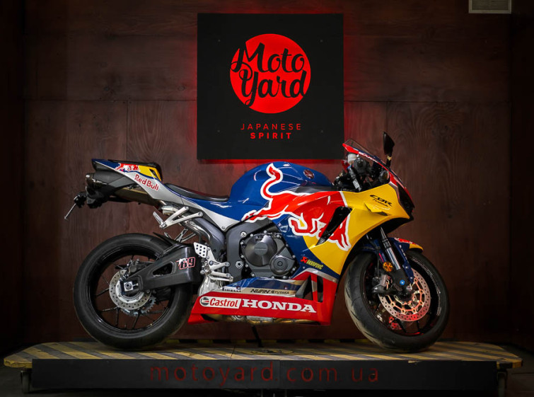 Мотоцикл Honda RedBull CBR600RR Максимальная комплектация Состояние нового с пробегом 2137 км